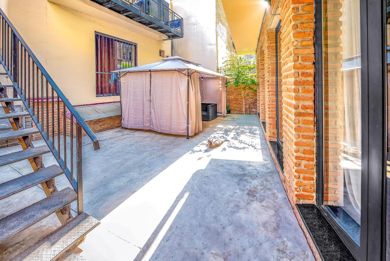 Hb Apartments Amaghleba Tbilisi Bagian luar foto